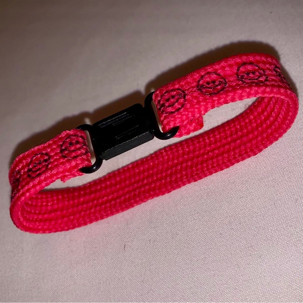 Happy Face Bracelet NWOT